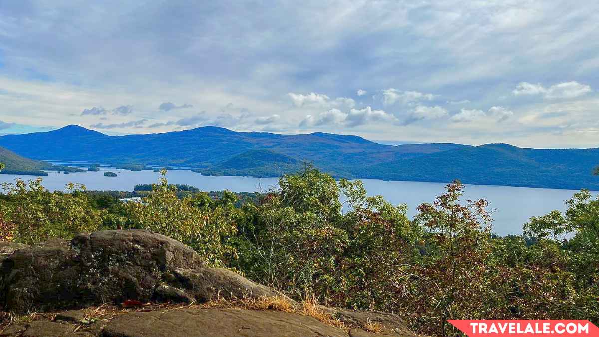 Blue Trail to Bradley’s Lookout