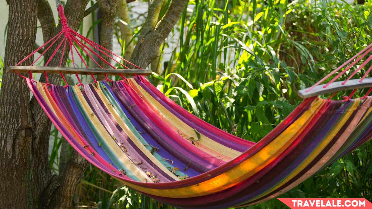 Double Hammock: Relax Together